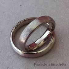 Alliances Or Gris Palladie Non Rhodie Anneaux Semi Bombes Et Brosse Sur Mesure Paulette A Bicyclette