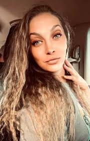 Felicia Sue Stamper (Noble) 39 passed away Tuesday March 11, 2025, in  Winchester. She was born May 28, 1985, in Lexington to Jimmy Stamper and  the Late Lois Maxine (Townsend) Stamper. She