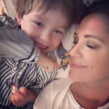 Monuments and memories with the Family. ❤️🤍💙