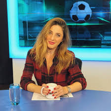 Yeni kanalımızda yeni videolarımızla karşınızdayız iyi seyirler 8x8 tv8 spor ekranının en i̇yi maç spikerleri 8x8 tv8 8x8 tv8. Iste Turk Televizyonlarinin En Guzel Kadin Spikerleri