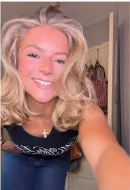 Hannah Rush's Instagram, Twitter & Facebook