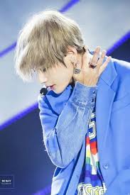 Taehyung V Bts Dna Era Taehyung Kim Taehyung V Taehyung