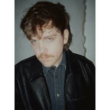 behindtheblinds x @therunaroundsband “KINDRED SPIRITS” Interview by Kate  Lawson @kate_lawson Fashion by Jungle Lin @junglelin Grooming by Mark Alan  @mark.alan.hair at @kramerandkramer and Kindra Mann @kmannmakeup at @tmgla  (on William) EIC Michael