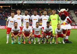 Get the latest news, video and statistics from the uefa europa league; Kit Clash Red Bull Salzburg Defender Wears Rb Leipzig Kit In Champions League Match Footy Headlines