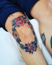 1 506 Mentions J Aime 16 Commentaires Eddie Eddieczaicki Sur Instagram Flower Circle Knee Done On Lita At La Ma Knee Tattoos Tattoos Body Art Tattoos