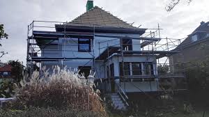 Eine Diffusionsoffene Aufsparrendammung Auf Holzbasis Wird Angebracht Renovierung Bausubstanz Haus