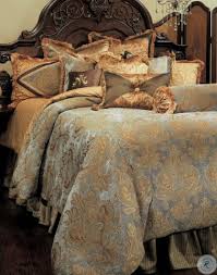 With a unique, elegant patterns and designs find the entire collection as well as the other beautiful michael amini bedding sets that include: Elizabeth King Bedding Set 13pc From Aico Bcs Ks13 Elzbth Aqa Coleman Furniture