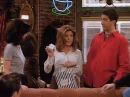 Friends staffel 1 folge 23. The 15 Most Memorable Beauty Moments From Friends Other Than The Rachel Allure