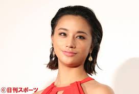 高橋メアリージュンが個人事務所設立、芸能界20年の節目に決断「海外を視野に入れた活動も」 - 芸能 : 日刊スポーツ