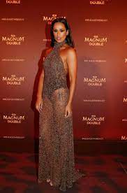 Rita pereira e cristina ferreira são as duas embaixadoras portuguesas da marca de gelados, e desfilaram em cannes, à margem do festival de cinema que decorre na cidade francesa, ao lado de. Rita Pereira At Cannes 2016 Vestidos Longos Formais Vestidos Famosas Portuguesas