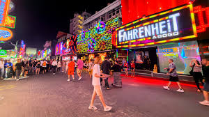 Pattaya Walking Street GoGo Bars, Soi 6 & Sex Scene Guide