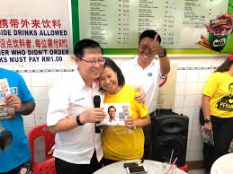 Born 15 august 1964) is a malaysian chinese politician from the democratic action party (dap). æ²™è²ç›ŠåŽè½®åˆ°æž—å† è‹±é©¬å›½åœ¨é‡Žå…šé™·å±æœº è¯„å¤´è®ºè¶³ çº¢èš‚èš