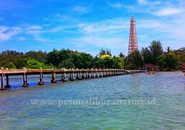 Salah satu waterpark terbesar di kota depok yang sering juga dikenal dengan aladin waterpark. 20 Tempat Wisata Di Indramayu Terpopuler Terbaru Liburanqu