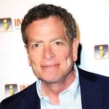 Steven Chain's Instagram, Twitter & Facebook