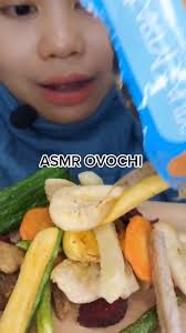 Delicious Slow Zoom Food Showcase with Fresh Vegetables