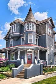 1891 Victorian For Sale In Ellwood City Pennsylvania Maison Victorienne Architecture Victorienne Maison Gothique