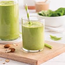 Smoothie Aux Pois Verts Epinards Et Beurre D Amande Recettes Cuisine Et Nutrition Pratico Pratique Smoothie Bowl Smoothies Food