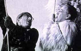 Since he didn't return amalia thought he was dead, so she married another man. Letto A Tre Piazze Guida Tv Trama E Cast Tv Sorrisi E Canzoni