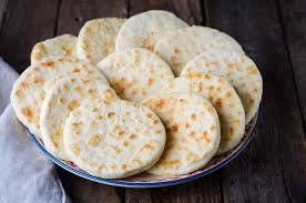 Batbout Moroccan Pita Bread Marocmama Recipe In 2020 Bread Moroccan Bread Cooking Recipes