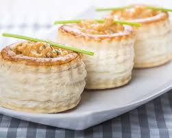 Vol Au Vent De Lotte Sauce Homardine Recette Fruits De Mer Alimentation Bouchees A La Reine