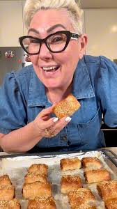 The secret ingredient the bakeries put in their Sausage Rolls to make them  taste amazing!