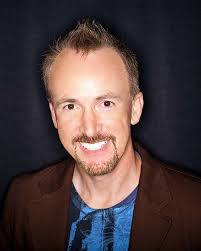 Hypnotist to mesmerize crowds with humor at Watermelon Fest