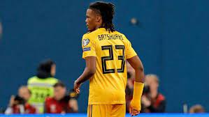 De centrale verdediger van hertha bsc lijkt de vervanger van vincent kompany te worden. Em Quali Hertha Star Boyata Spielte Im Batsuhayi Trikot Sport Bild