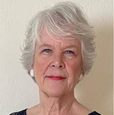 My daughter and I are putting together blocks with denim fabrics, all with  beautiful details, because we are going to make the quilt to decorate her  room. ❤️ Free patterns: https://cutt.ly/keuMAkgz