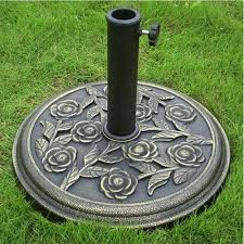 Heavy Duty Cast Iron Effect Bronze Parasol Base This Stunning Parasol Base With Classic Ornate Cast Iron Effe Parasol Base Banana Parasol Patio Umbrella Stand
