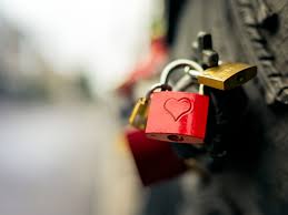 Enjoy a wide variety of funny christian jokes, good clean jokes, and family safe jokes and religious humor. Love Hearts Locks 750x1334 Iphone 8 7 6 6s Wallpaper Background Picture Image