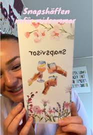 Snapshäften inför midsommar: Festligheter och vänskap