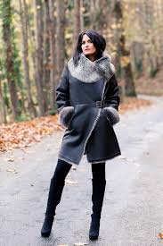 Manteau/veste mouton peau lainee/shearling cuir et fourrure noir taille 38. Collection Peau Lainee Femme