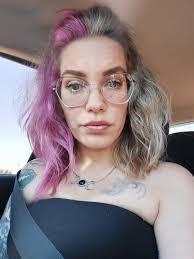 Ashley Slusher's Instagram, Twitter & Facebook