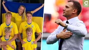 Jun 30, 2021 · главный тренер сборной украины андрей шевченко прокомментировал победу над швецией (2:1) в. Ukraina Severnaya Makedoniya Kak Bolela Semya Shevchenko Foto Fan Zona Segodnya