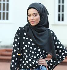 Mengisahkan mengisahkan konflik rumah tangga melibatkan dilema seorang wanita bernama jannah yang menghadapi masalah orang ketiga dalam rumahtangganya. Syatilla Melvin Archives Page 2 Of 2 Kopiplanet Com
