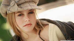 Download Beautiful Hollywood Actress Wallpaper Full Hd Wallpapers Hollywood Actress Wallpaper Alicia Silverstone Hollywood Actresses
