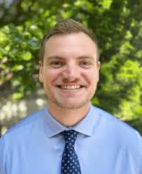 Abby Louie's Instagram, Twitter & Facebook