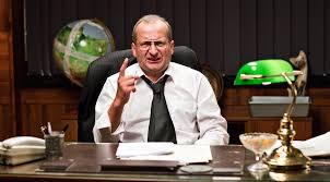 Otwarci, sympatyczni, wrażliwi, dusze artystyczne z dobrym wyczuciem stylu, dużym poczuciem humoru i dystansem do siebie, ale i ogromnymi wymaganiami. Ucho Prezesa 2017 Epizody Csfd Cz