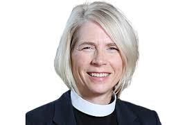 Melody Knowles's Instagram, Twitter & Facebook