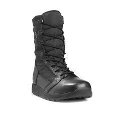 Metal detectors are sensitive tools and if you want them to work properly you have to have a metal detecting equipment. Danner Tachyon 8 Gtx Boot