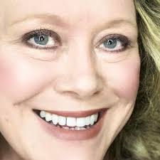 Mitzi Harris's Instagram, Twitter & Facebook