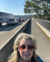 Hilary Benson (@hilarybensoninsta) • Instagram photos and videos