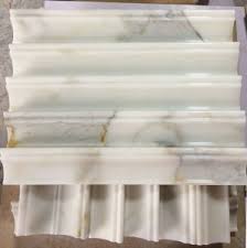 Decorative chair rail pierced moulding and trim, the moulding and trim applications go well to ceiling, window or canbinet decorations. China Marble Chair Rail Molding China Marble Chair Rail Marble Base