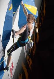 Moreover, she won the world championships in both bouldering and combined. Jessica Pilz Ist Weltmeisterin Bergsteigen Com