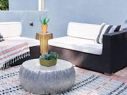 Do you need the inspiration to renovate it? 24 Ways To Make The Most Of Your Tiny Apartment Balcony
