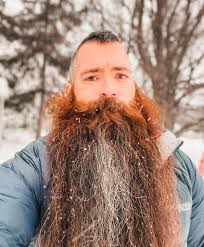 ❄️☃️ It's about that time of year again. Live Bearded HQ is located in the  desert, so the closest we get to snow is hearing about it from you guys! 🌵  ➡️