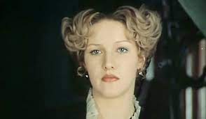 Елена проклова родилась в москве, 2 сентября 1953 года. Byvshij Lyubovnik Nazval Proklovu Korolevoj Posteli Shou Biznes Dni Ru