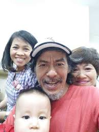 NSND Bùi Bài Bình: Khắc khổ trên phim, tuổi U70 sống viên mãn bên vợ nổi  tiếng một thời