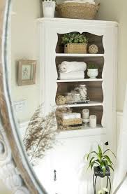 Eckmobel Clevere Losung Mehr Stauraum Retro Eckschrank Im Bad Spiegel Badezimmer Eckregal Eckschrank Badezimmer Eckschrank