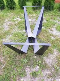The base is darkened steel with with offset legs attaching the thick top with heavy threaded rod and recessed nuts. Scorpio Leg Table Leg For Furniture Table Base Noga Etsy Metal Table Legs Furniture Design Table Dining Table Marble